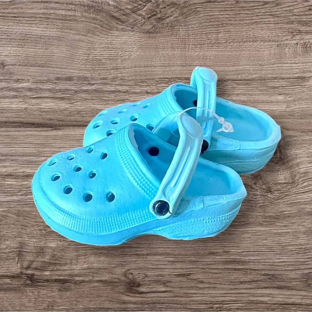New kitty cat blue croc shoes - Picture 3 of 5